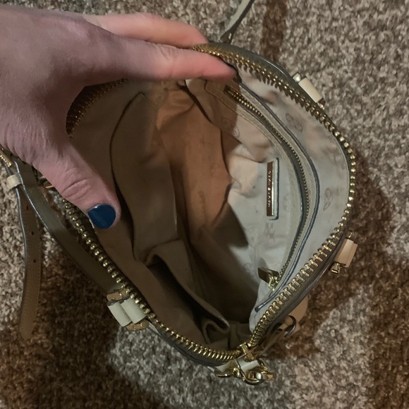 Tory Burch Robinson Pebbled Mini Dome Satchel - Picture 6 of 6